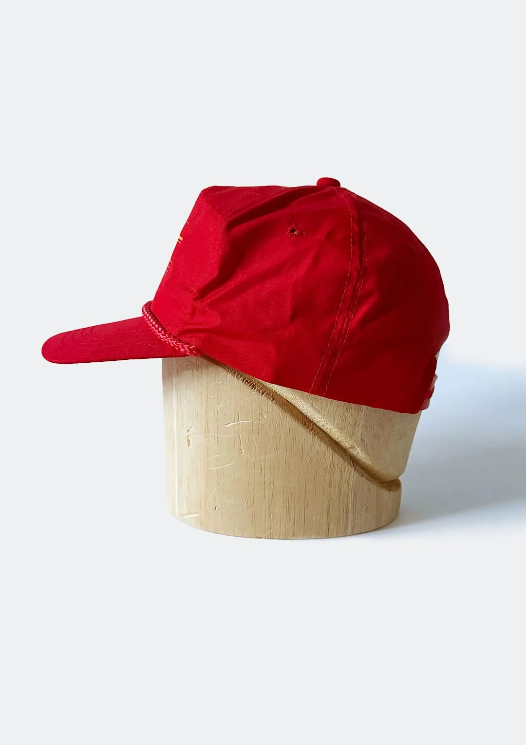 queen_racing_hat_03.jpg