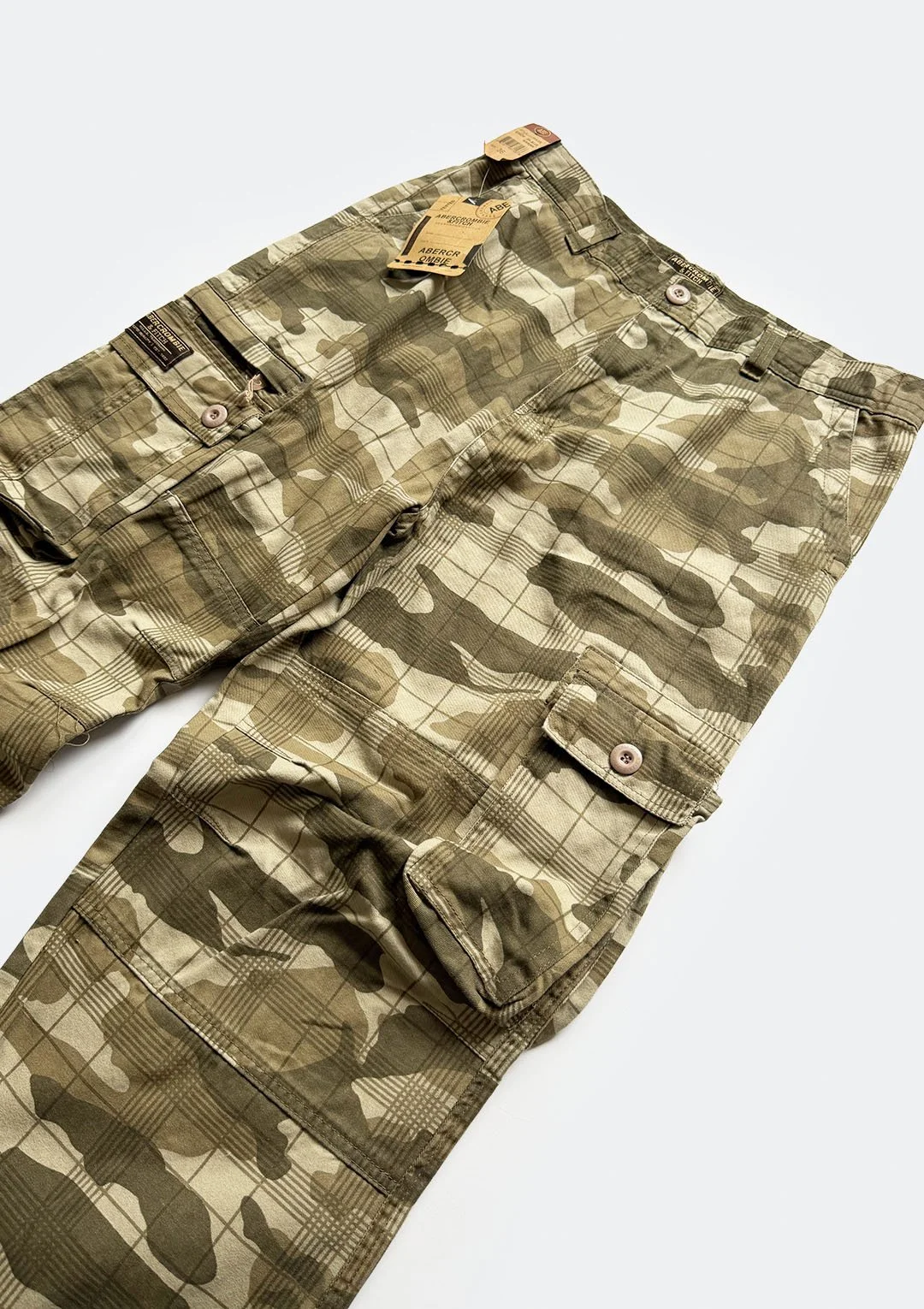 abercrombie_camo_cargo_04.jpg