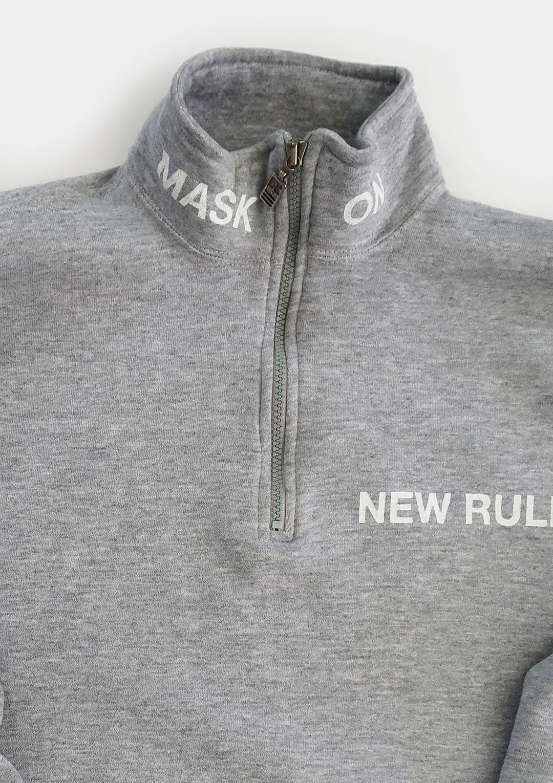 new_rules_mockneck_03.jpg