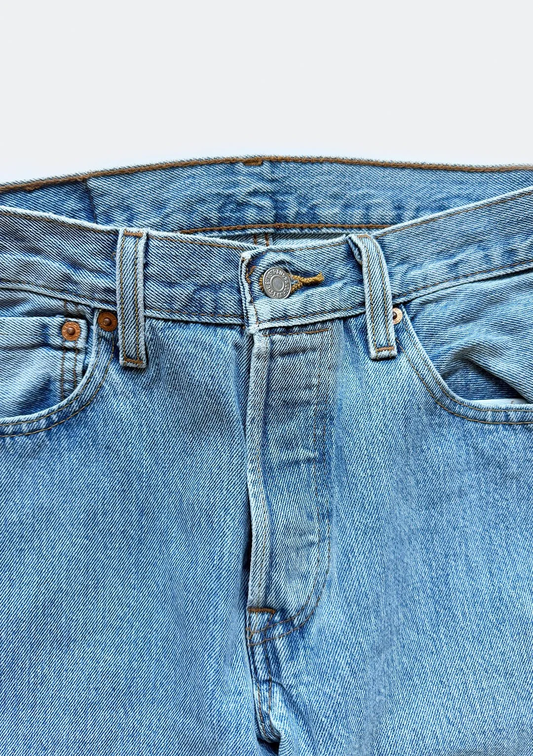 Levis_004_03.jpg