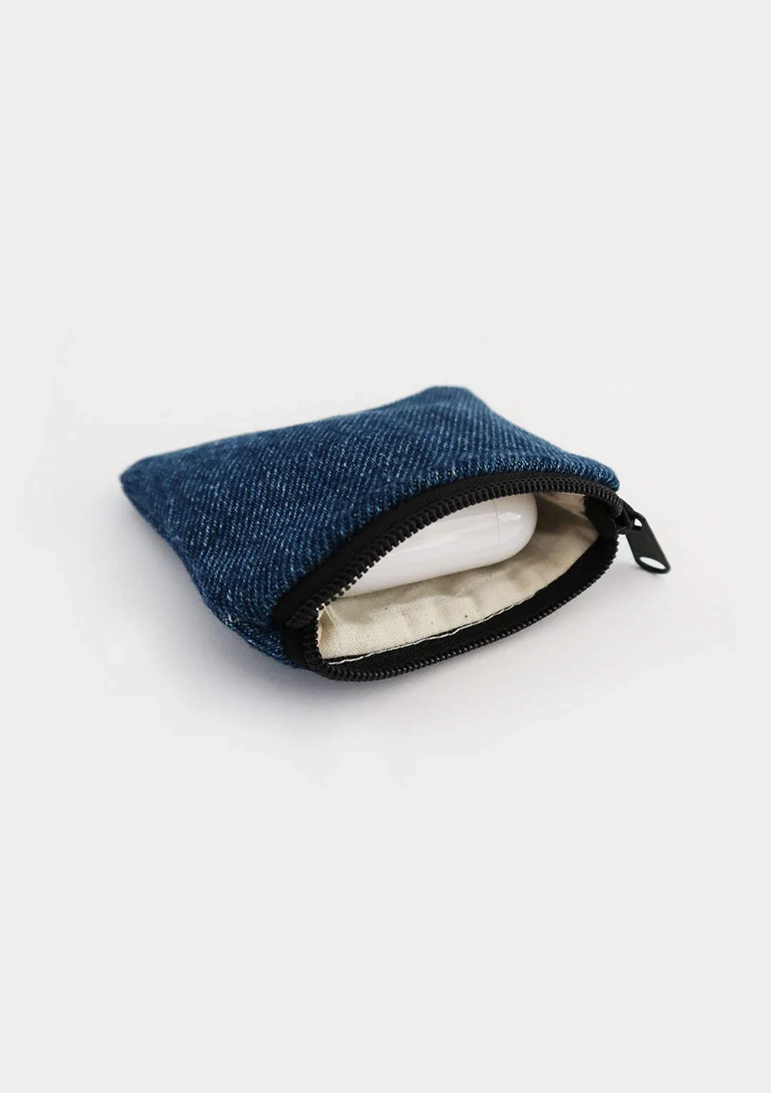 pouch_001_interior_02.jpg