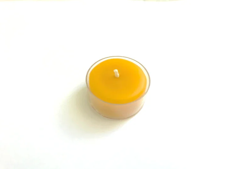 Beeswax Tealight Candle - Clear Polycarbonate Holder