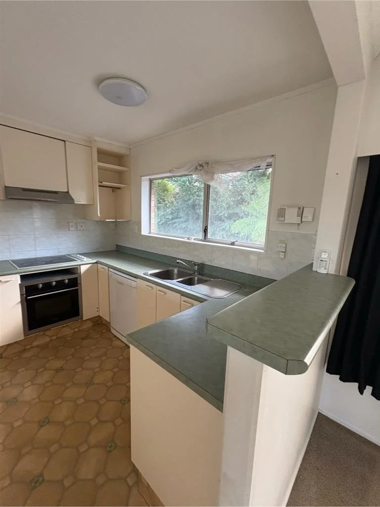 070-Kitchen 6.jpg