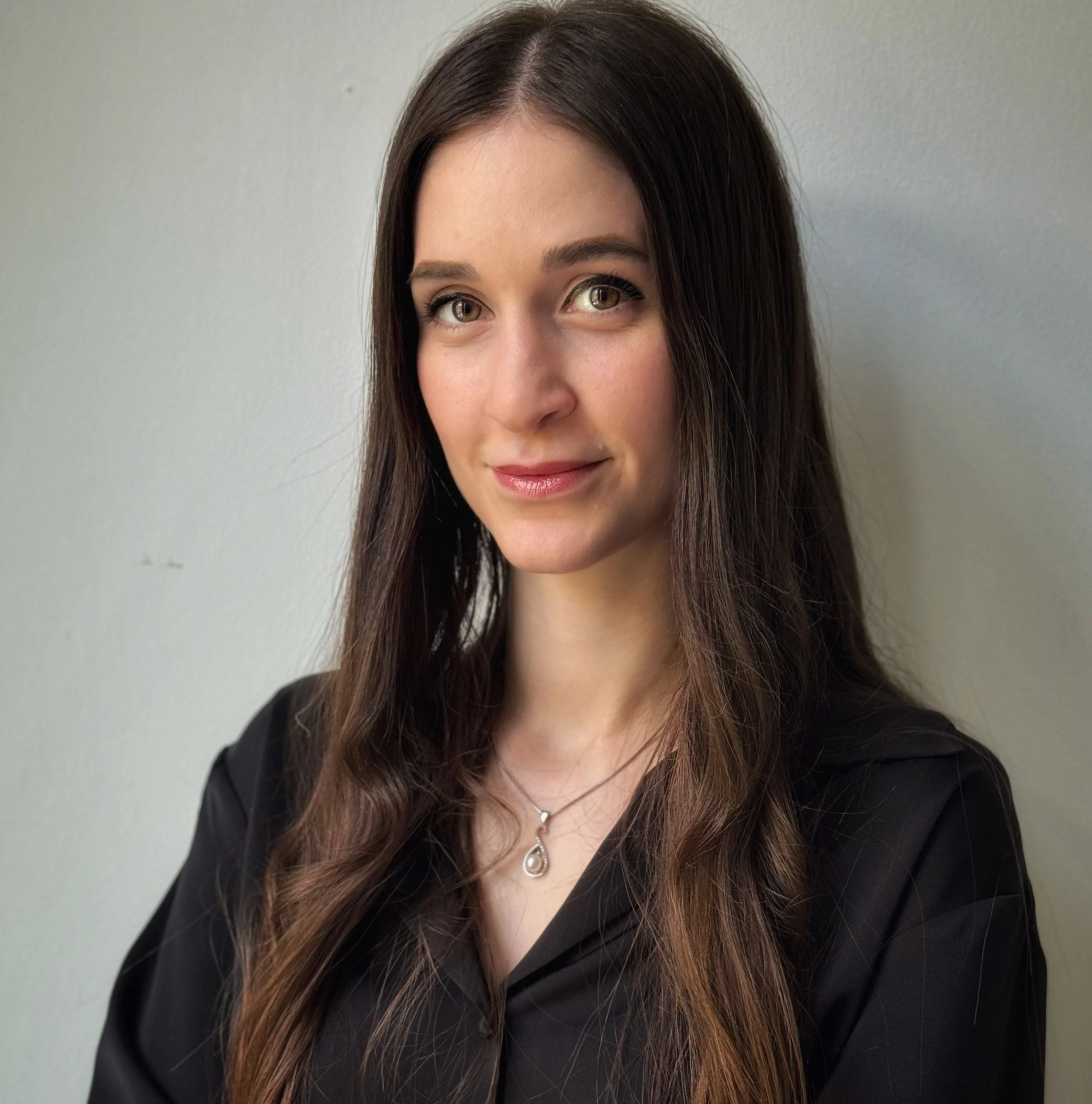 Shadan Mosavat, Clinical Counsellor (CCC), portrait photograph