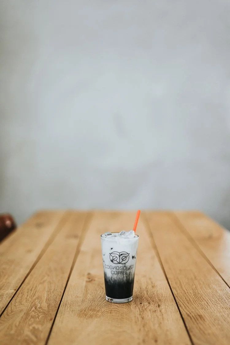 No table to put money on