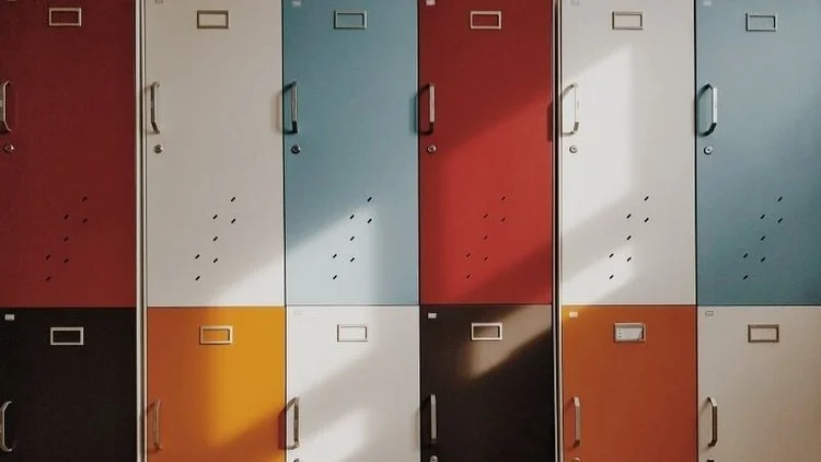 Risky Diversification