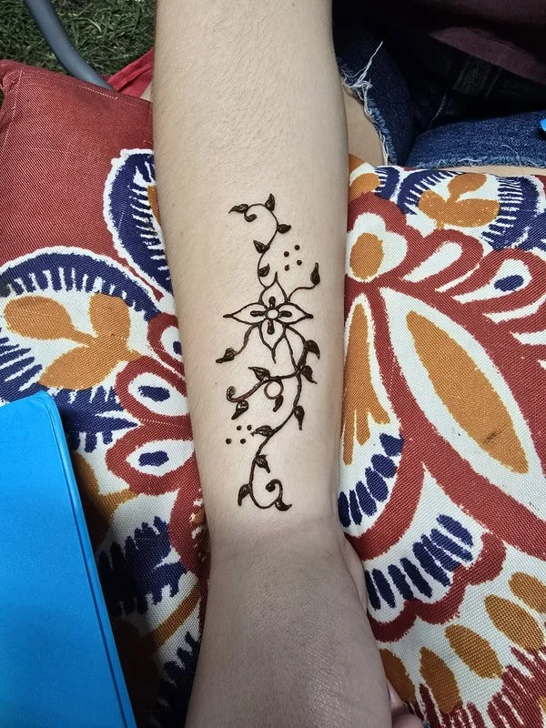 Henna03.jpg
