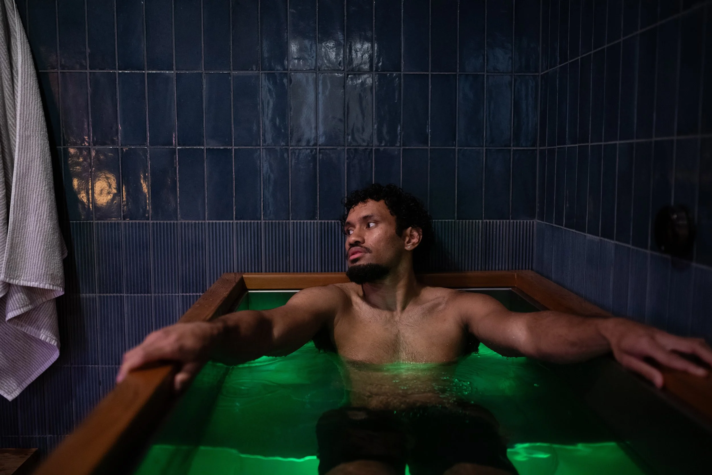 Contrast Therapy Explained: Sauna and Cold Immersion for Recovery