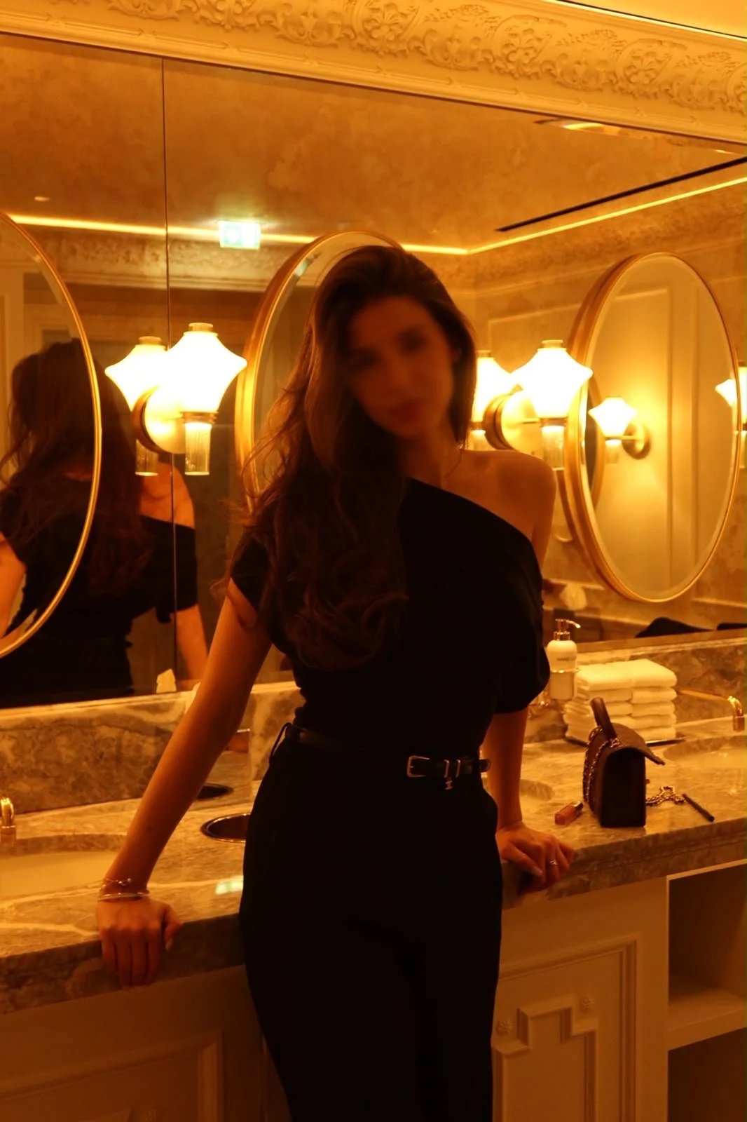 Olga Polish Escort in London 5.jpg