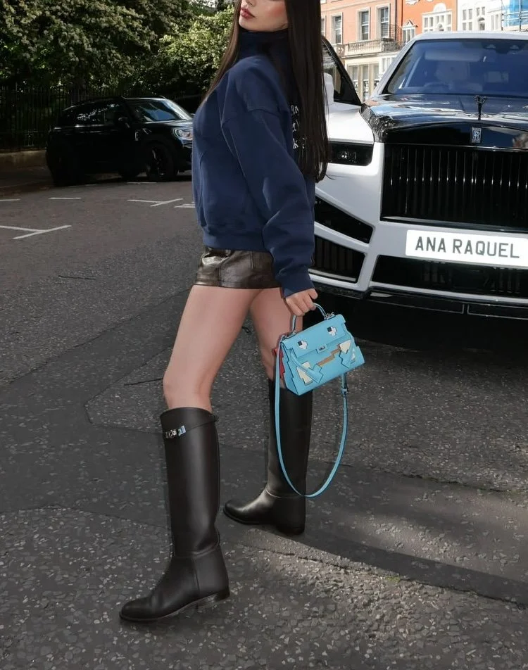 Anne Mayfair Escort  2.jpg