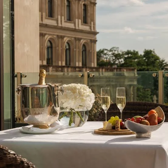 Four Seasons at Park Lane