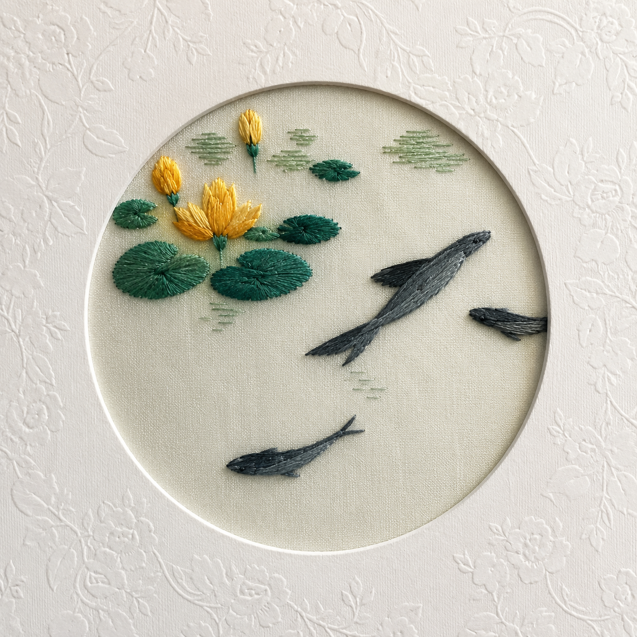 YNX-EMB-026_lotus-and-fish-round-embroidery-wall-art.png