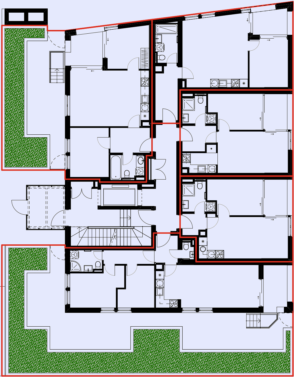 Pôdorys budovy s viacerými izbami a kúpeľňami, vyznačený červenou farbou, s vonkajšími zelenými plochami obklopujúcimi stavbu.