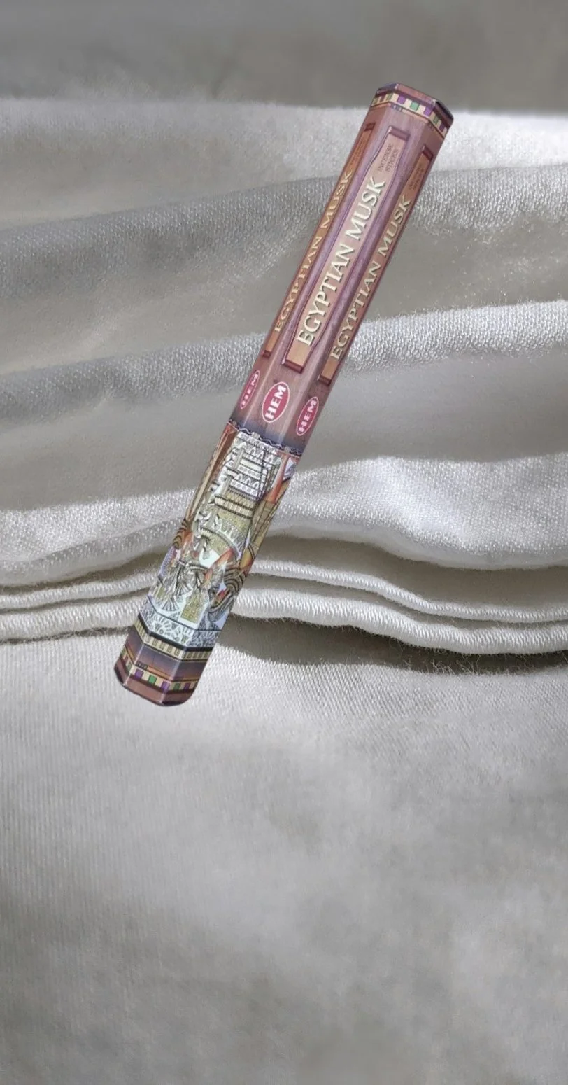 🌙✨ EGYPTIAN MUSK INCENSE ✨🌙 🌺 Sensuality • Balance • Spiritual Connection 🔮