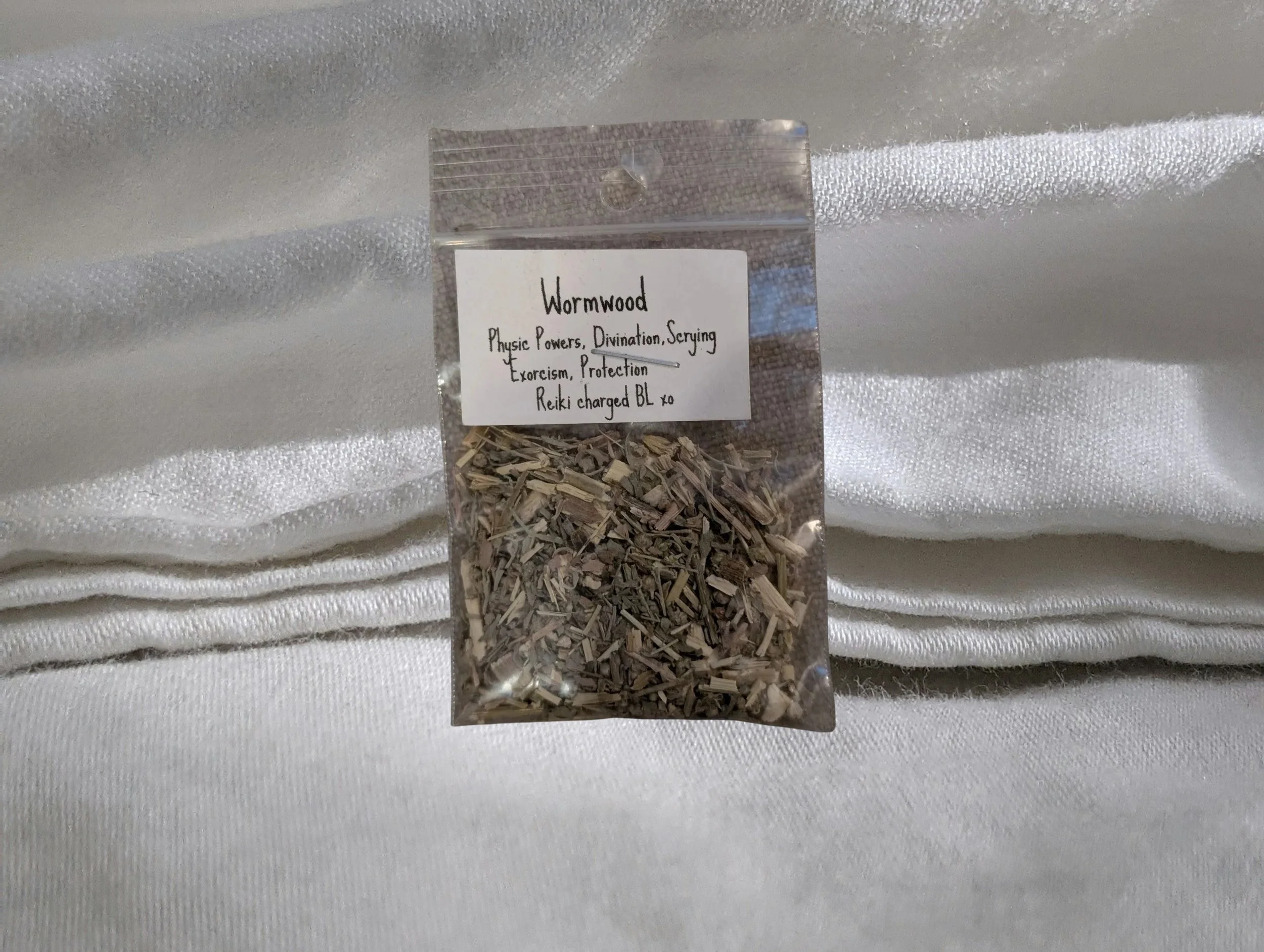 🌿✨ Wormwood – Reiki Charged 2x3" Pouch for Psychic Power & Protection ✨🌿