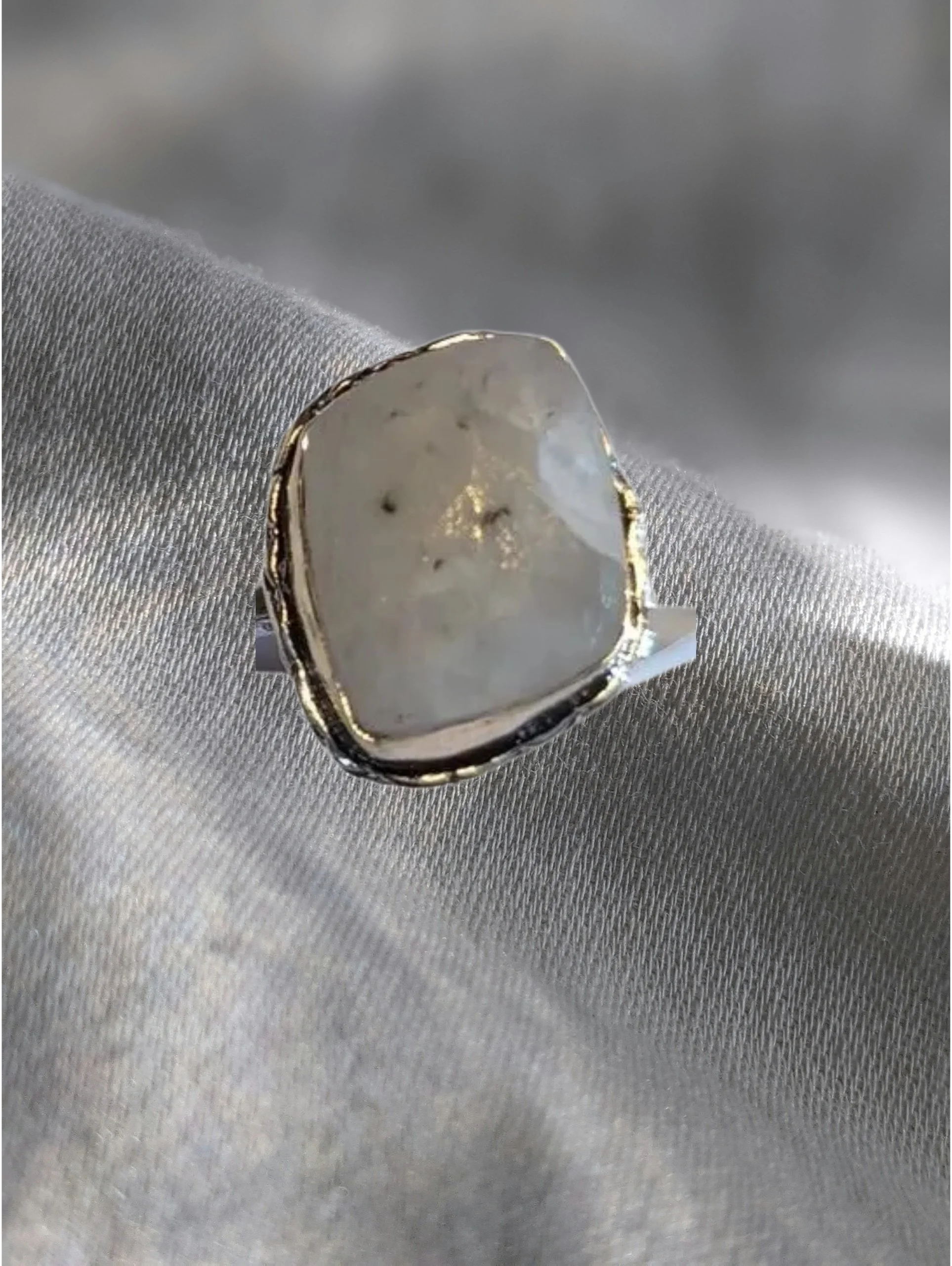 🌙✨ Moonstone Freeform Sterling Silver Ring – Size 8.5  Intuition • Emotional Balance • Feminine Energy • Inner Clarity ✨🌙