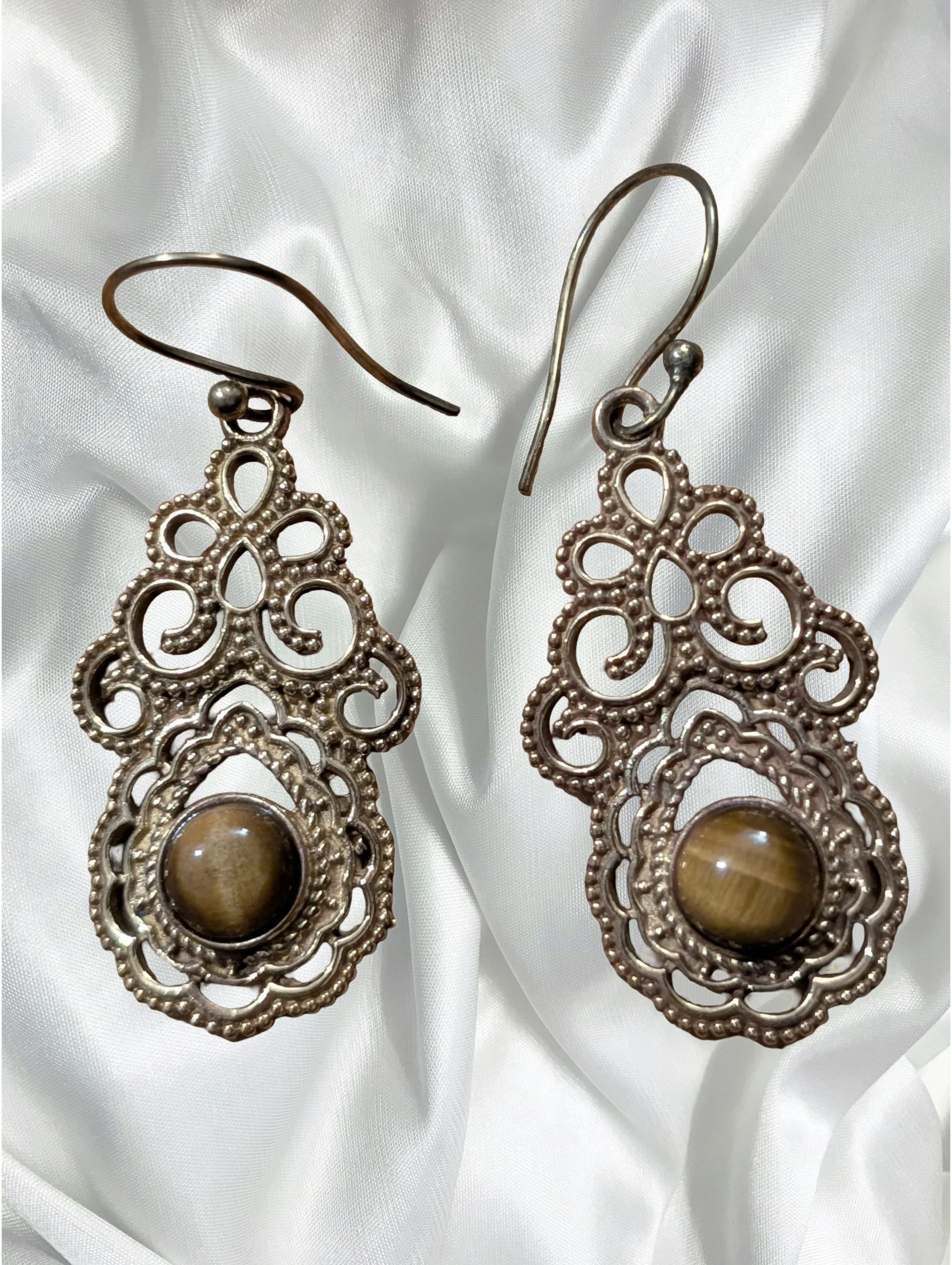 Tiger’s Eye Ornate Filigree Earrings – Brass
