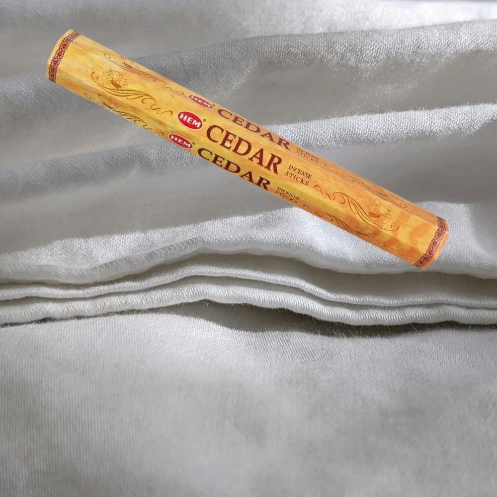 🌲🤎 CEDAR INCENSE STICKS 🤎🌲 🌙✨ Grounding • Purification • Nature Connection ✨🌙