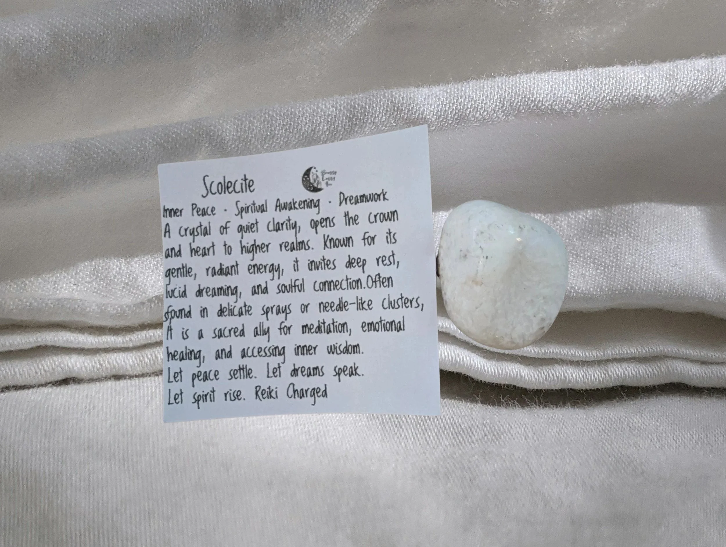 🤍 Scolecite: The Dream Weaver 🕊️ Inner Peace · Lucid Dreaming · Higher Connection