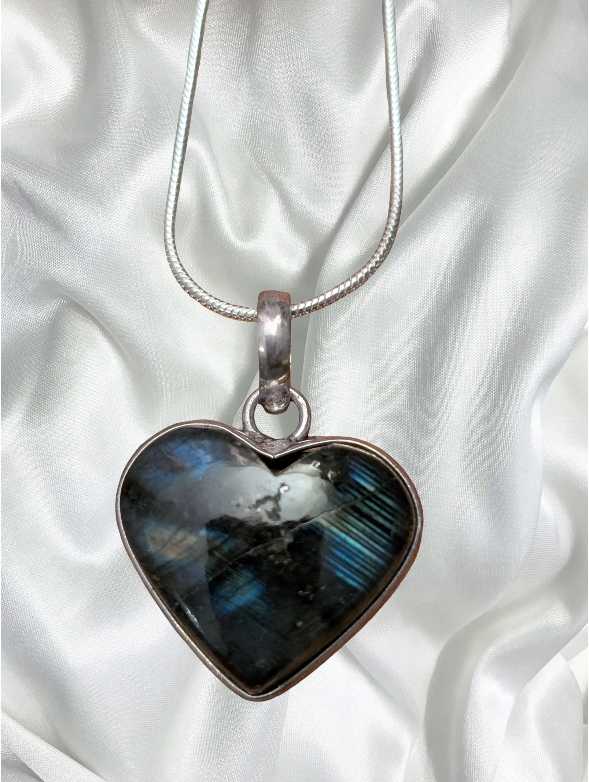 Labradorite Heart Pendant – Sterling Silver Set Gemstone Necklace