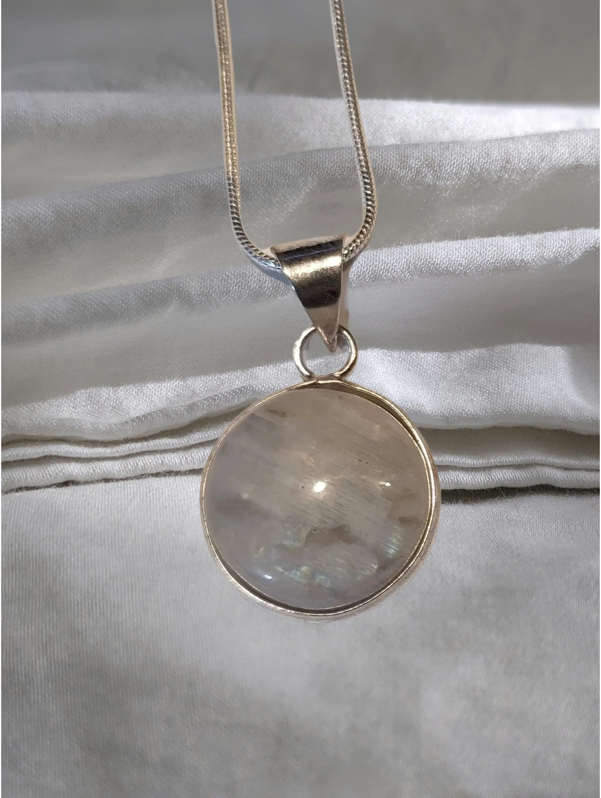Moonstone Round Pendant – Intuition • New Beginnings • Emotional Harmony