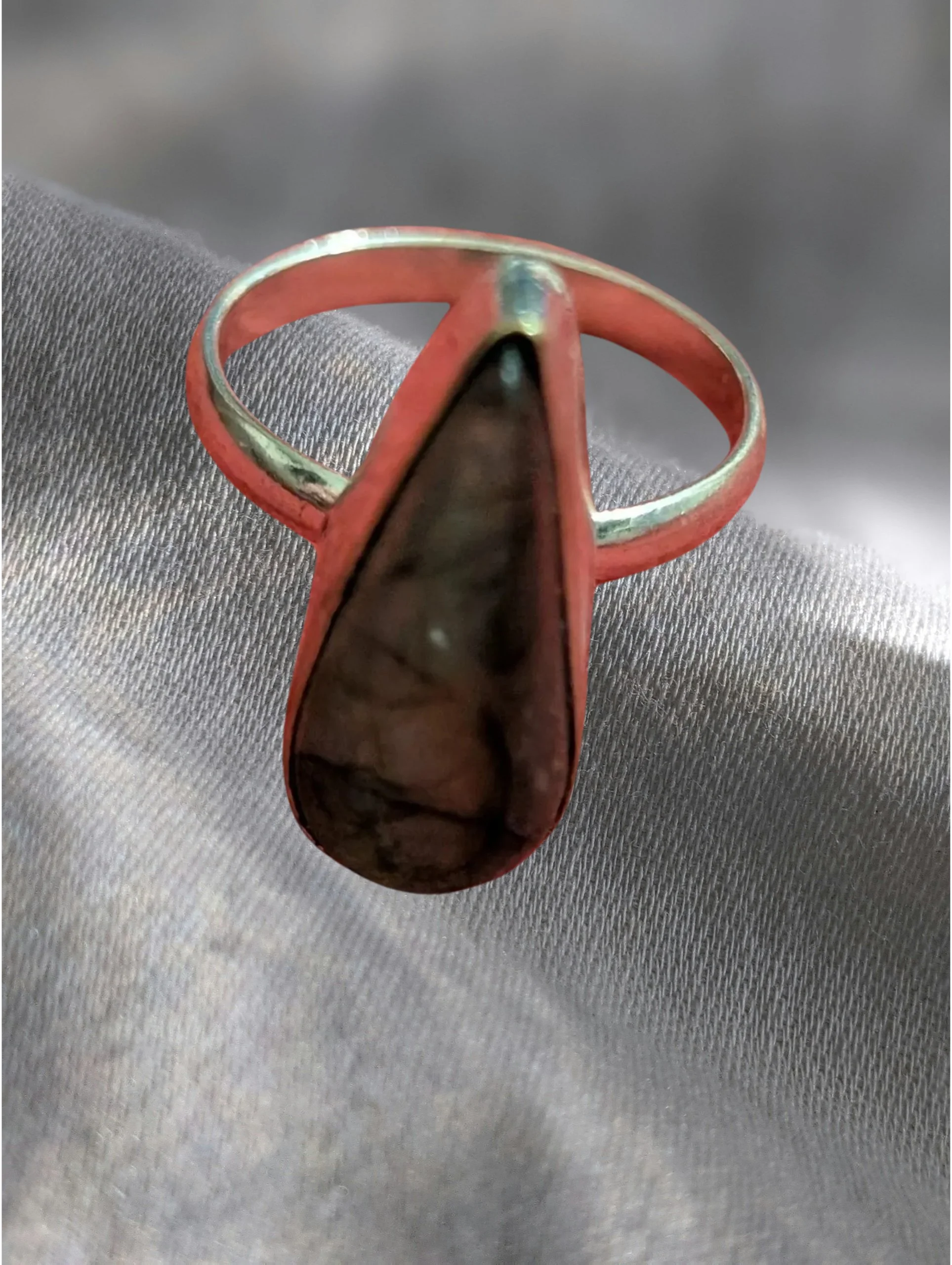 🌌✨ Labradorite Skinny Teardrop Sterling Silver Ring – Size 9  Intuition • Protection • Clarity • Transformation ✨🌌