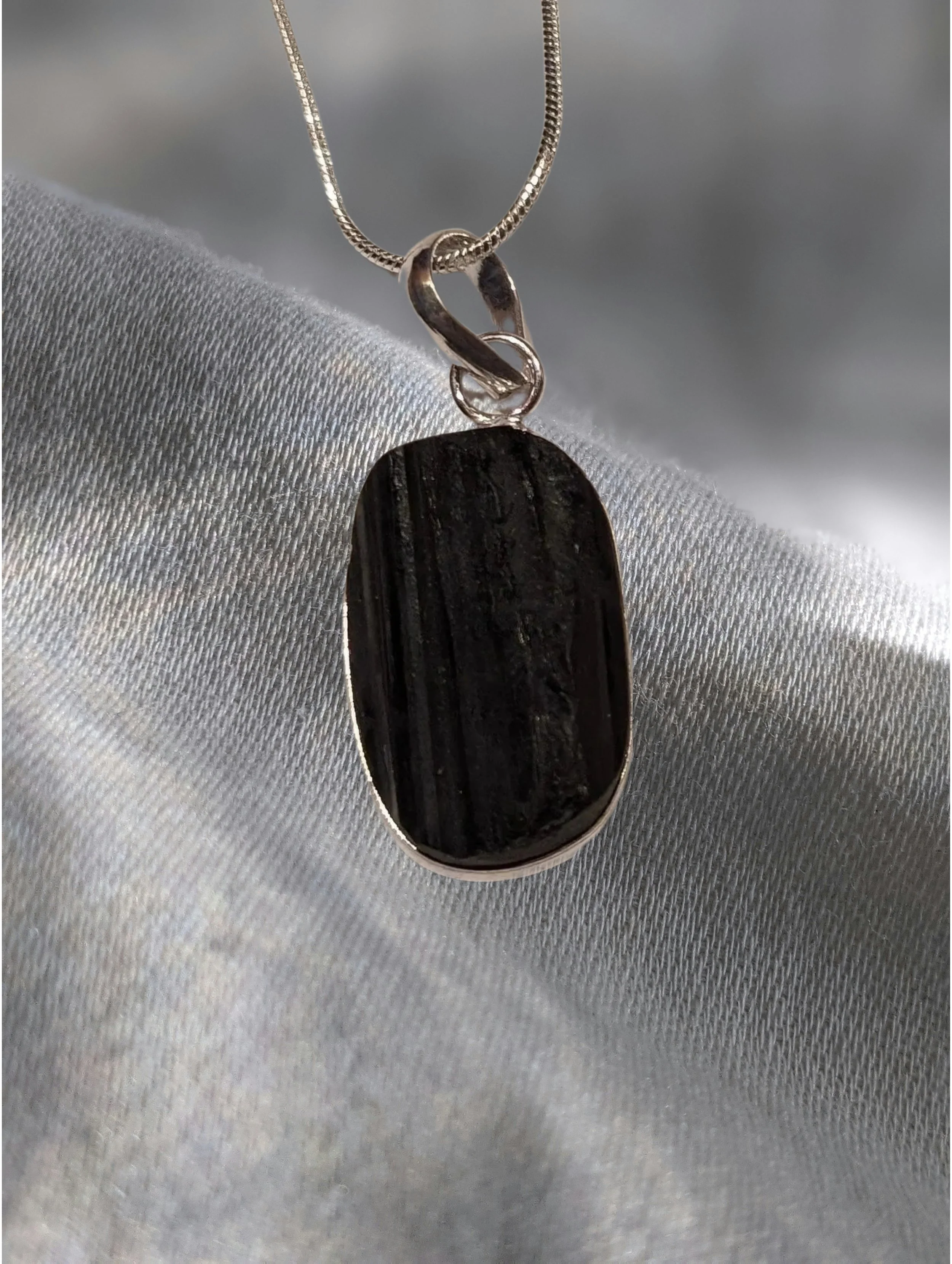 🖤✨ Tourmaline Oval Pendant ✨🖤 Protection • Clarity • Energy Shielding