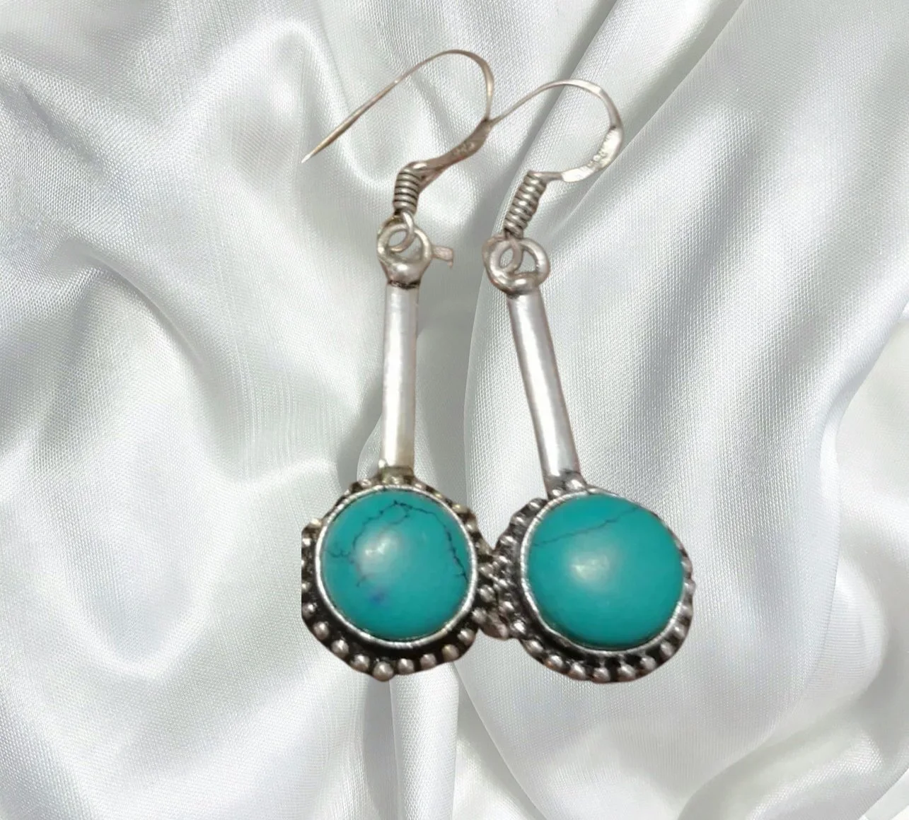 Turquoise Beaded Drop Silver Earrings 💎