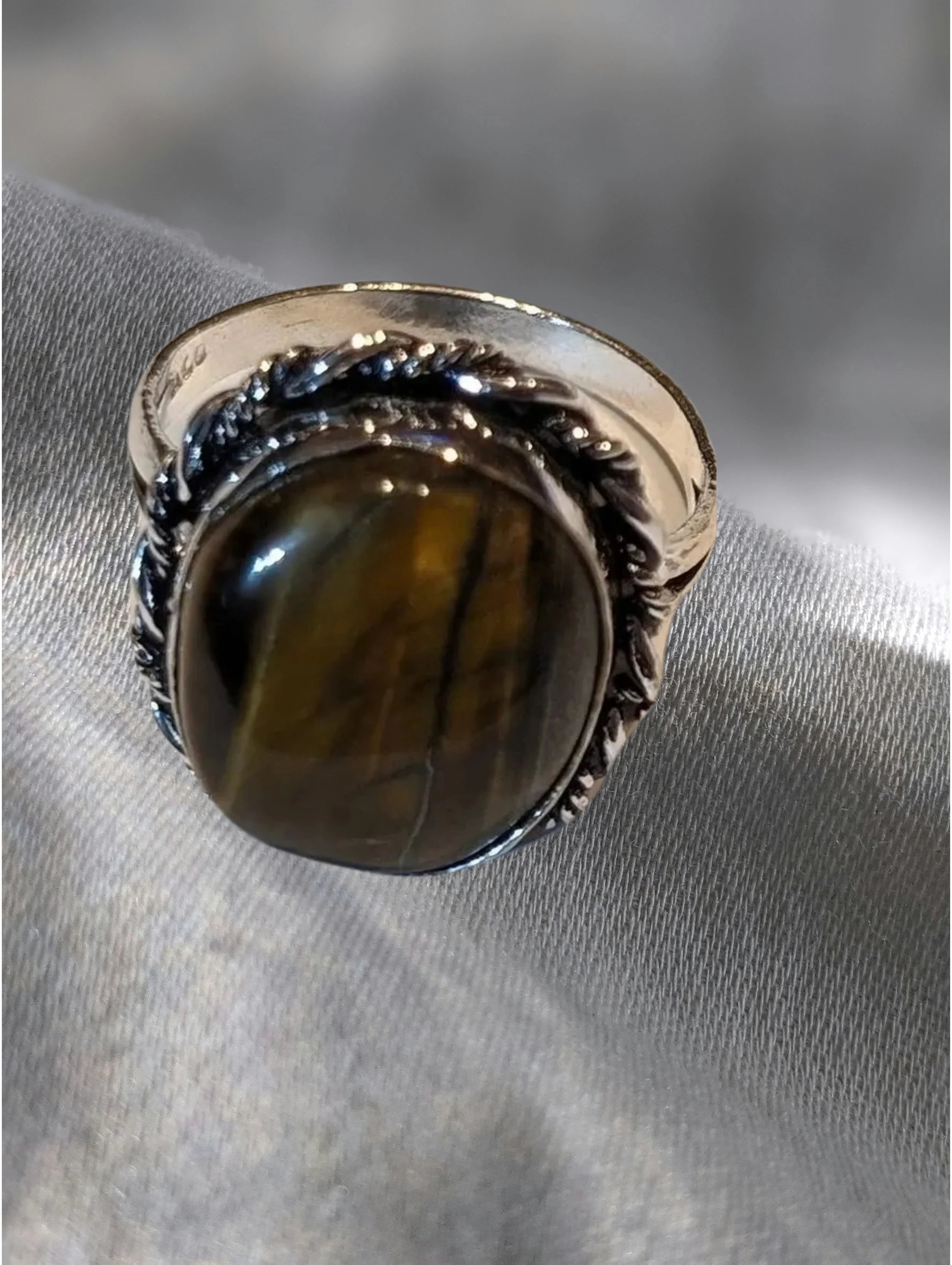 🌞🐅 Tiger’s Eye Oval Sterling Silver Rope Ring – Size 8  Grounding • Confidence • Protection • Optimism 🐅🌞