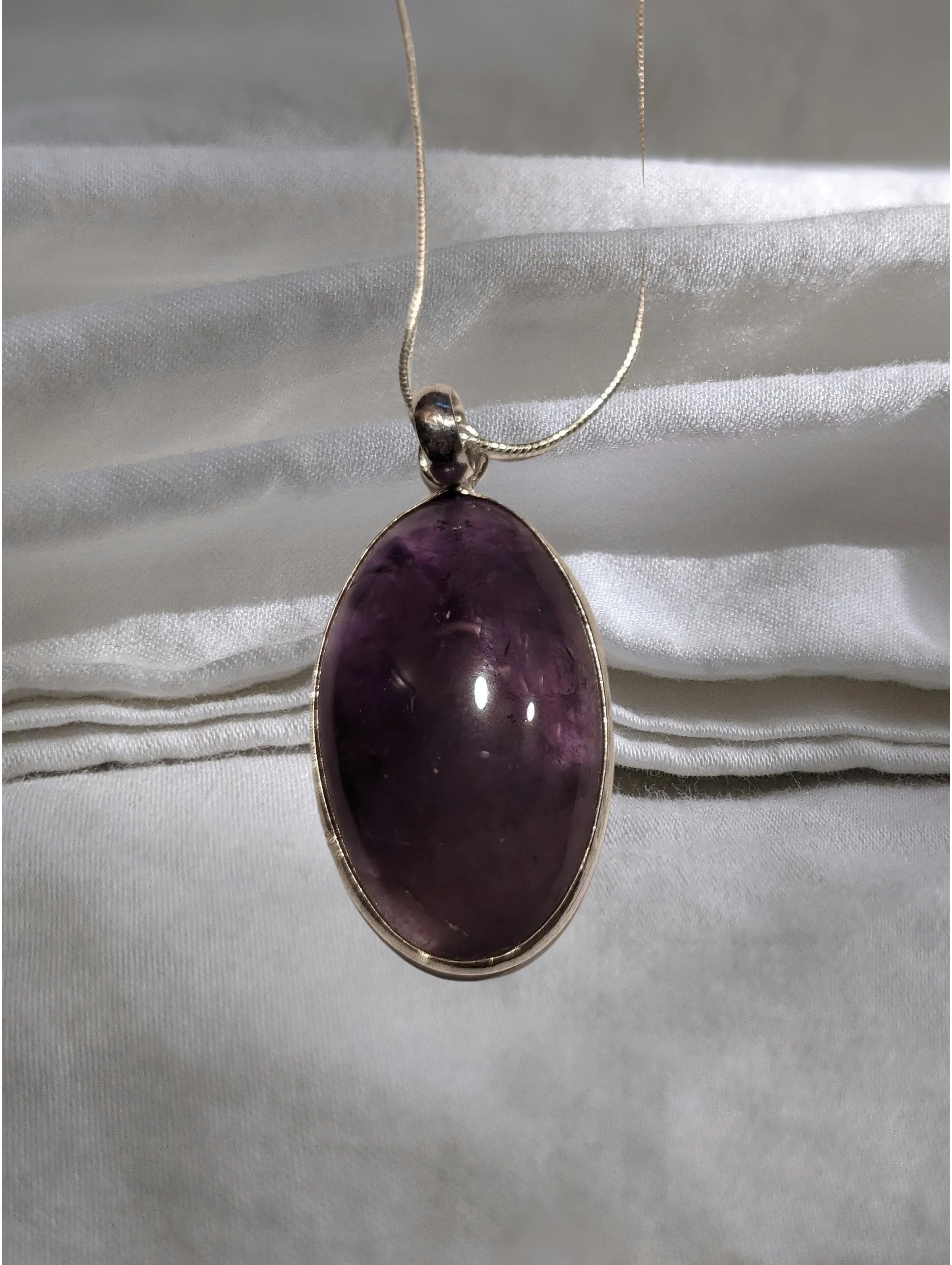 Amethyst Oval Pendant – Intuition • Serenity • Higher Awareness