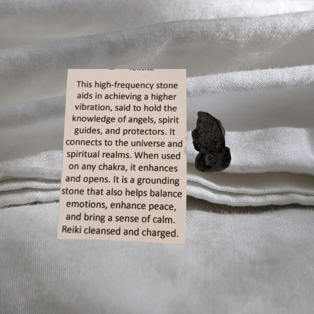 ✨Tektite-Elevation, connection, grounding, emotional balance