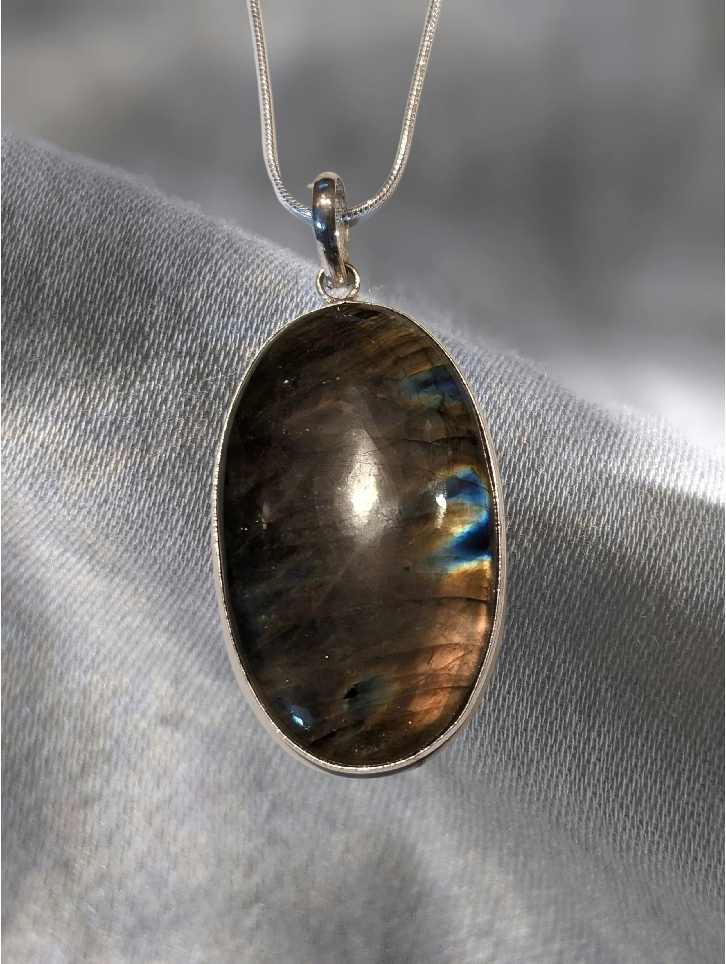 ⚡✨ Labradorite Sterling Set Oval Pendant ✨⚡ Intuition • Protection • Transformation