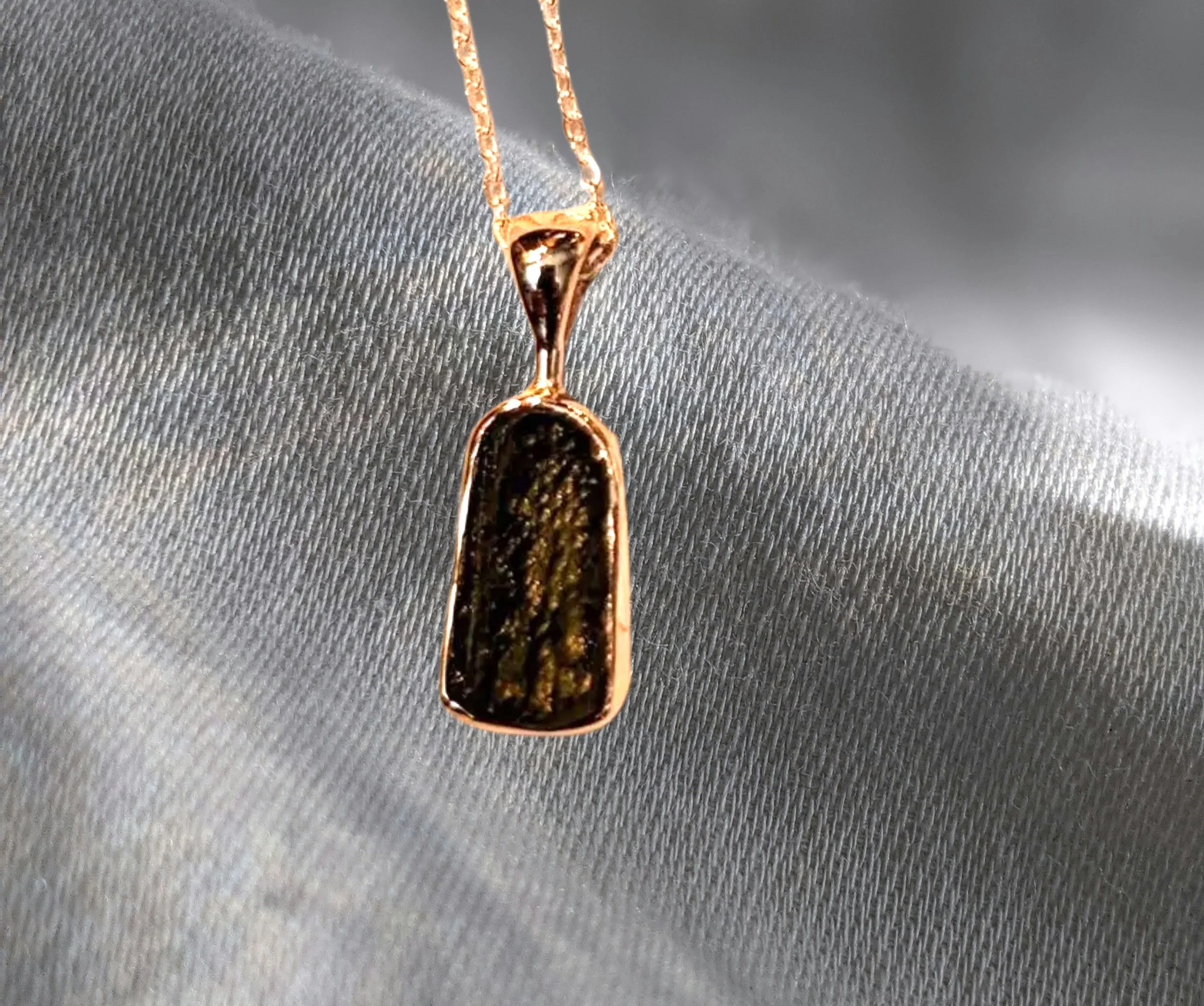 💚✨ Moldavite Pendant ✨💚 Transformation • Enlightenment • Vibrational Elevation