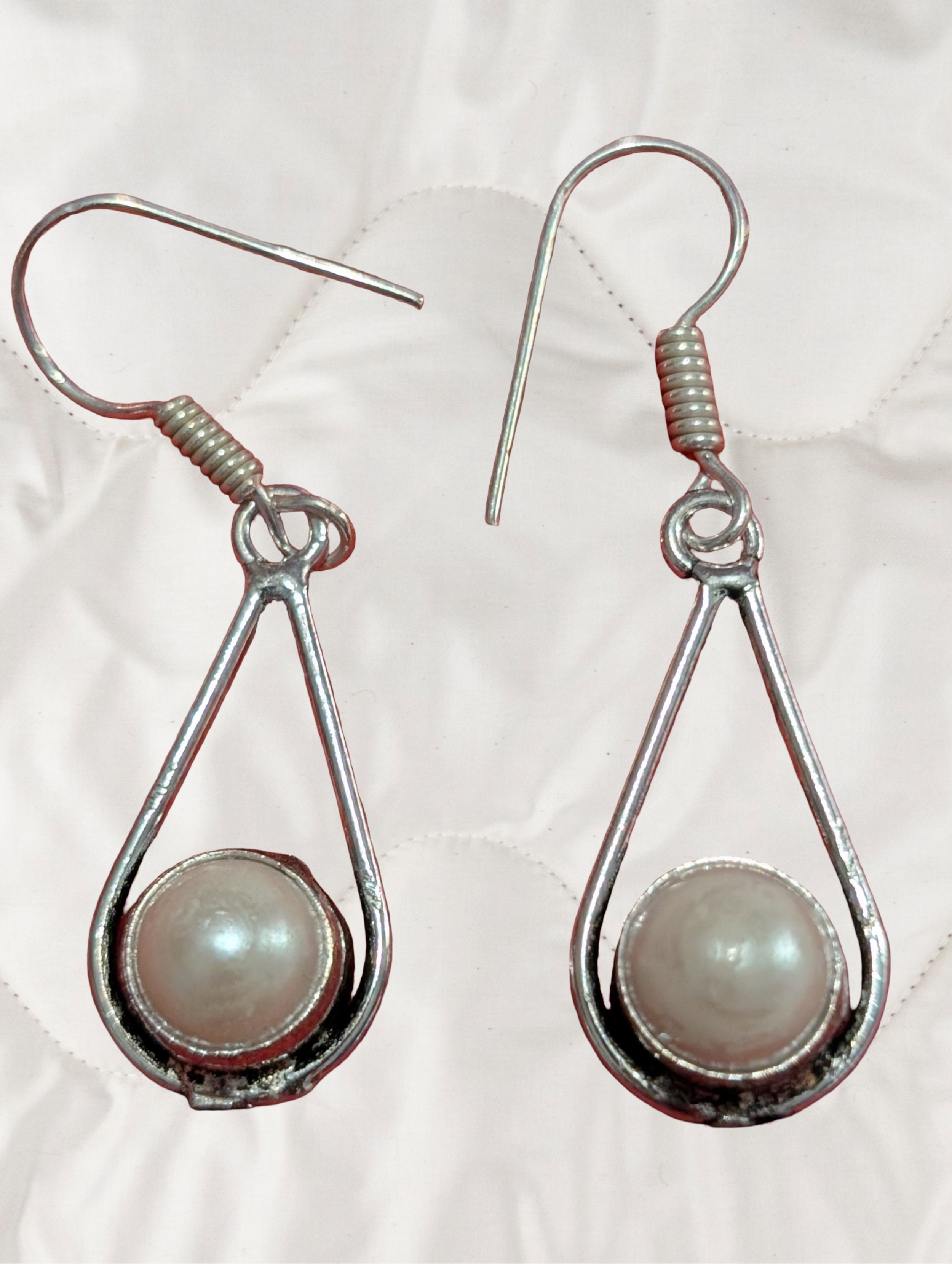 Pearl Hold Earrings 🤍