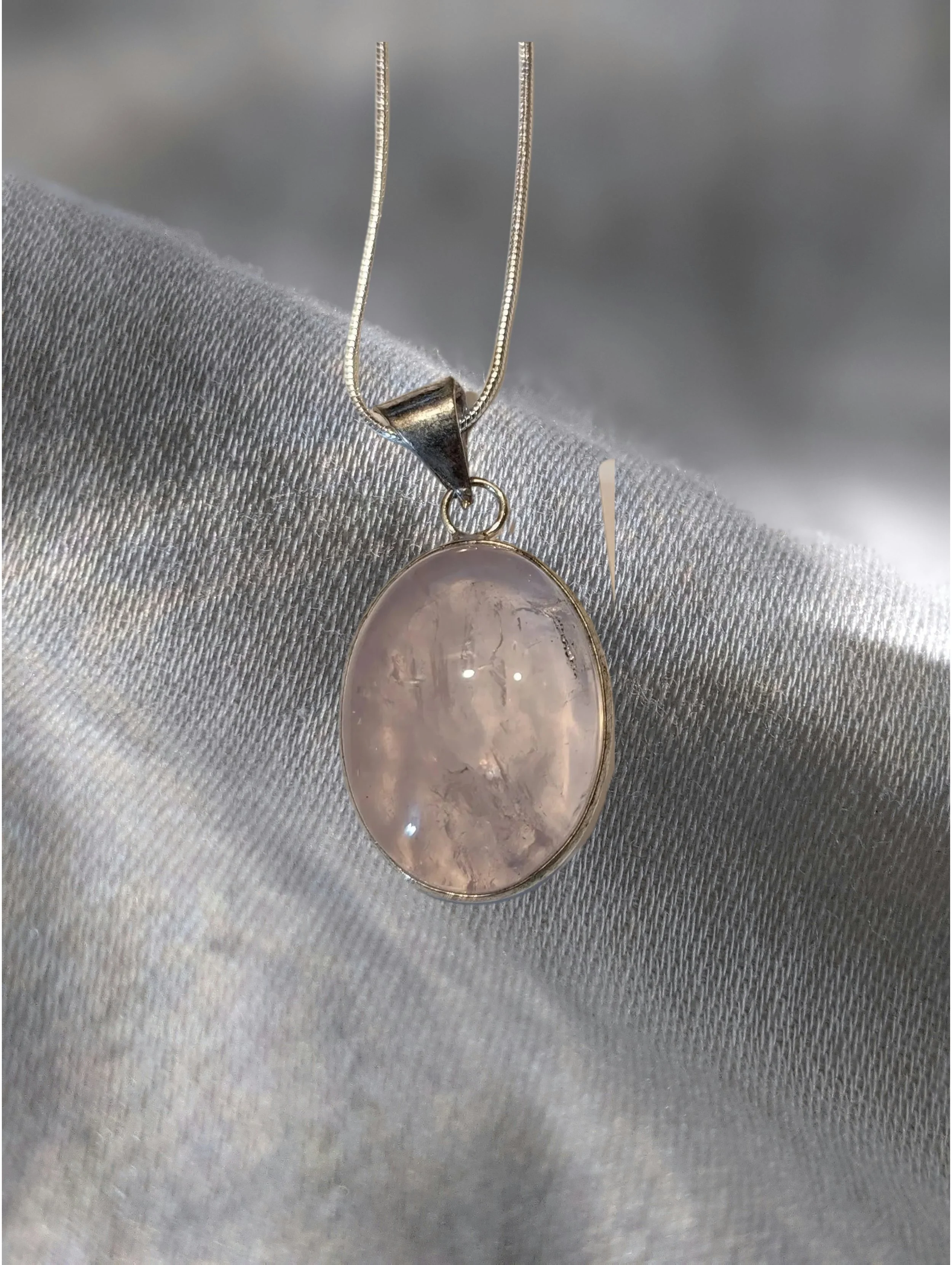 🌸✨ Rose Quartz Oval Pendant ✨🌸 Love • Compassion • Emotional Healing