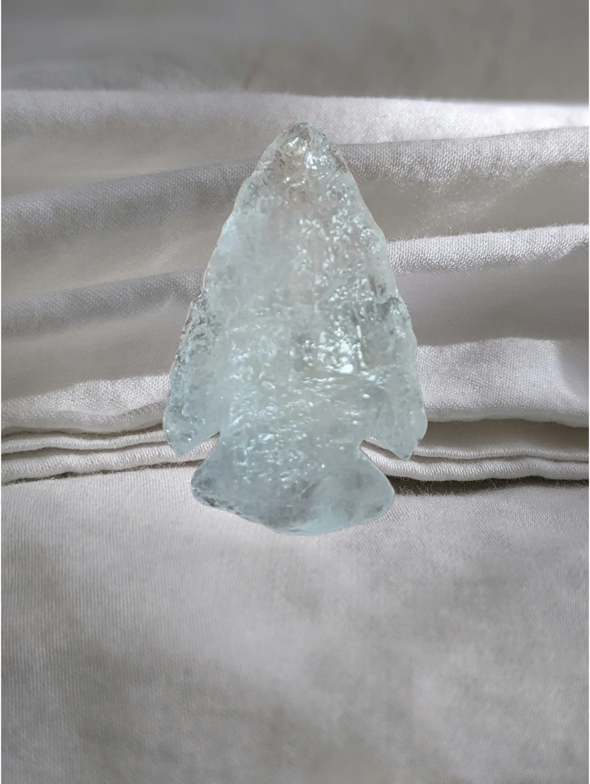 🏹✨🤍 Quartz Arrowhead (Approx. 1–2") 🤍✨🏹  🤍✨ Clarity • Protection • Focus • Amplification • Intentional Direction 🔮🌈