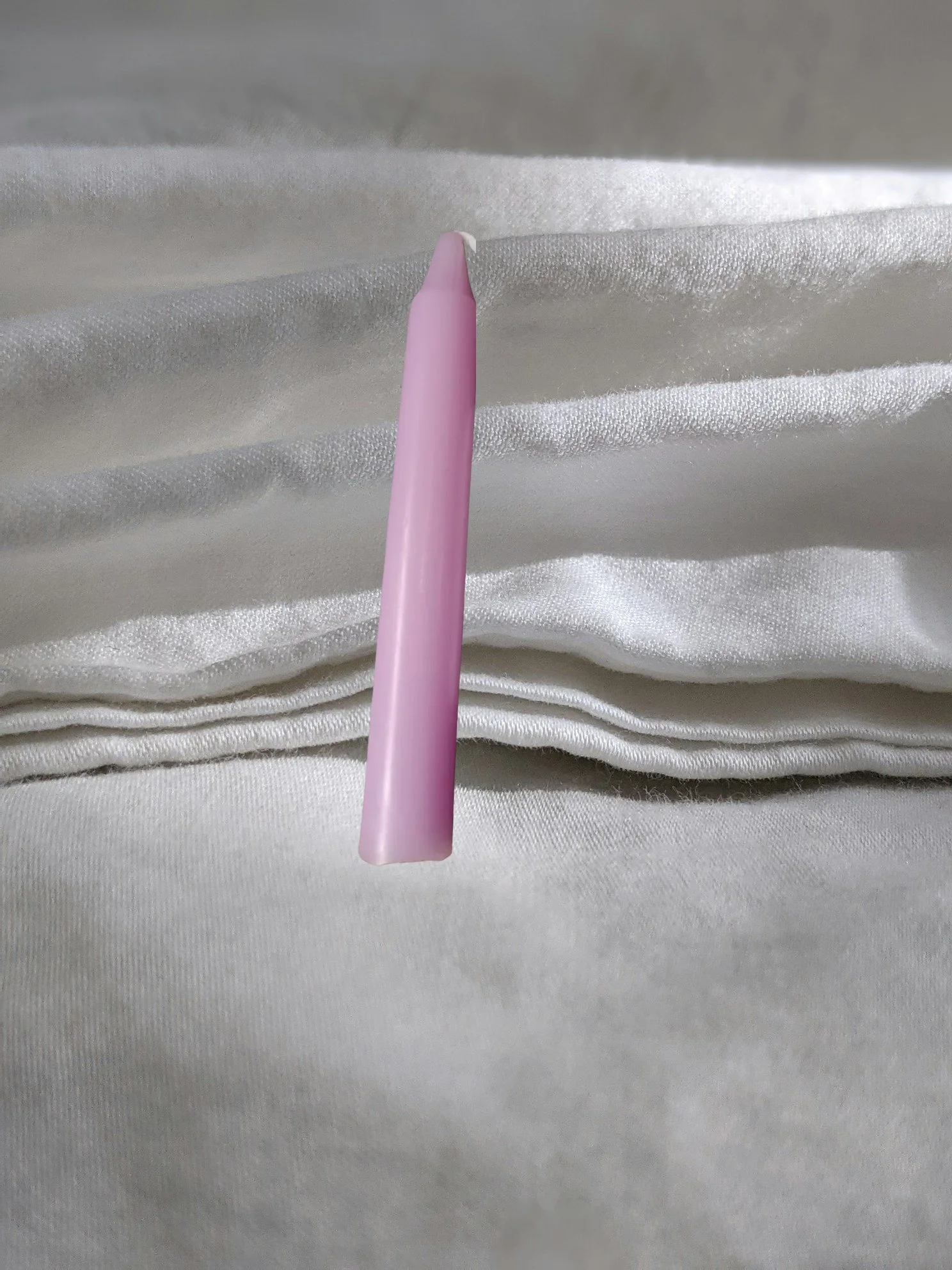 💜🌿 Lavender Ritual Candle – Reiki Charged Flame of Peace & Inner Calm 🌿💜