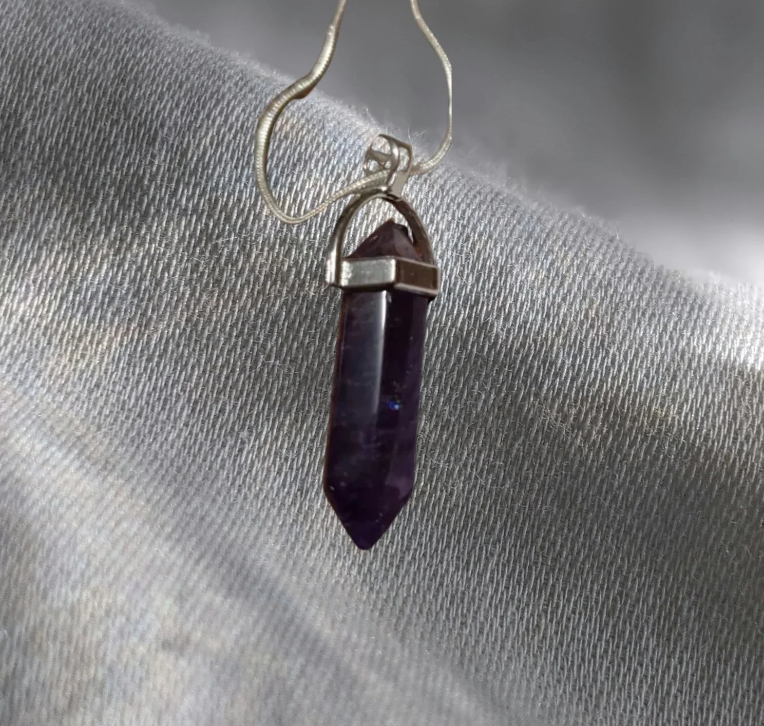 💜 Amethyst Point Pendant Intuition • Elegance • Spiritual Awakening