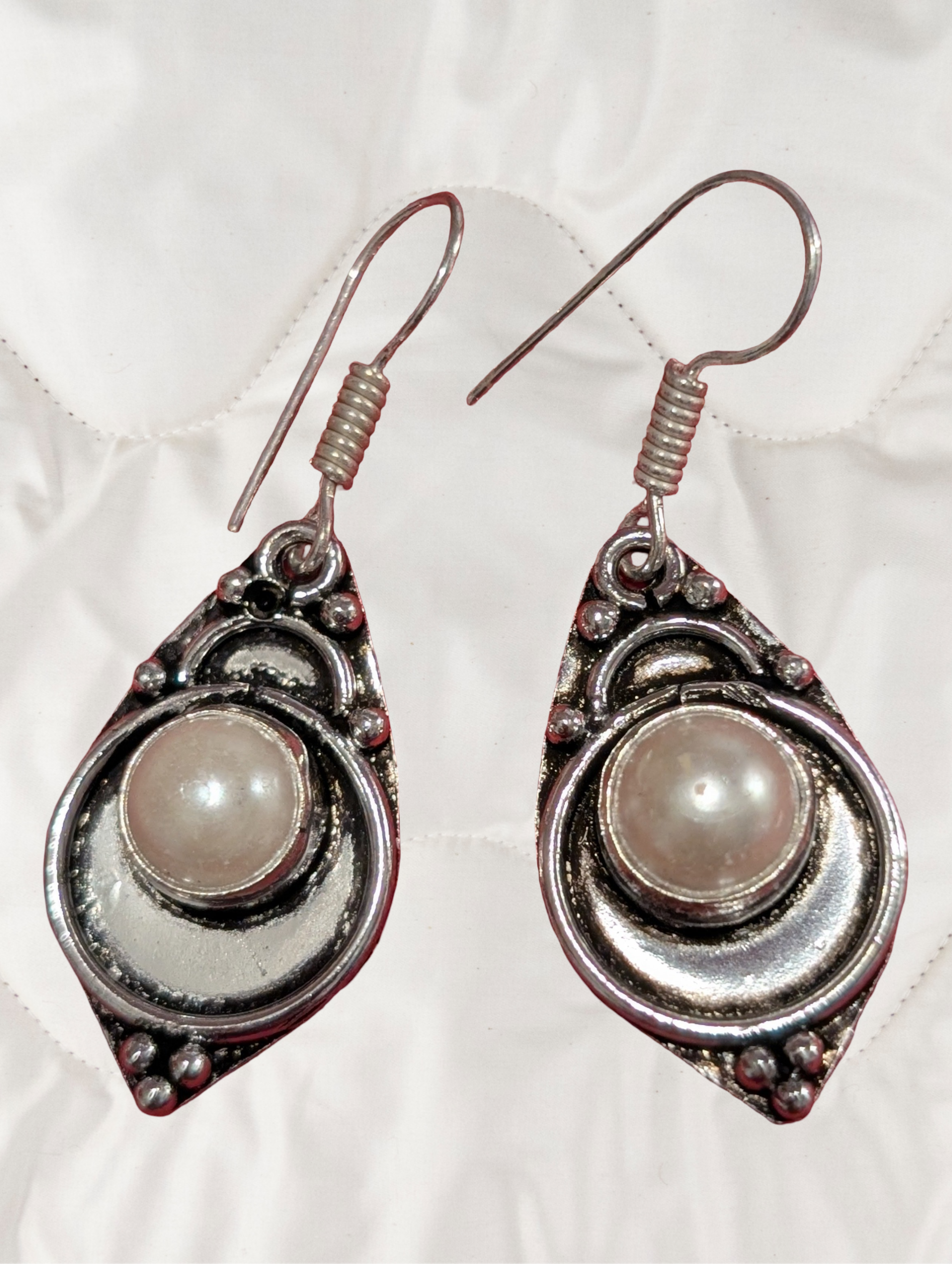 🛡️ Pearl Shield Earrings