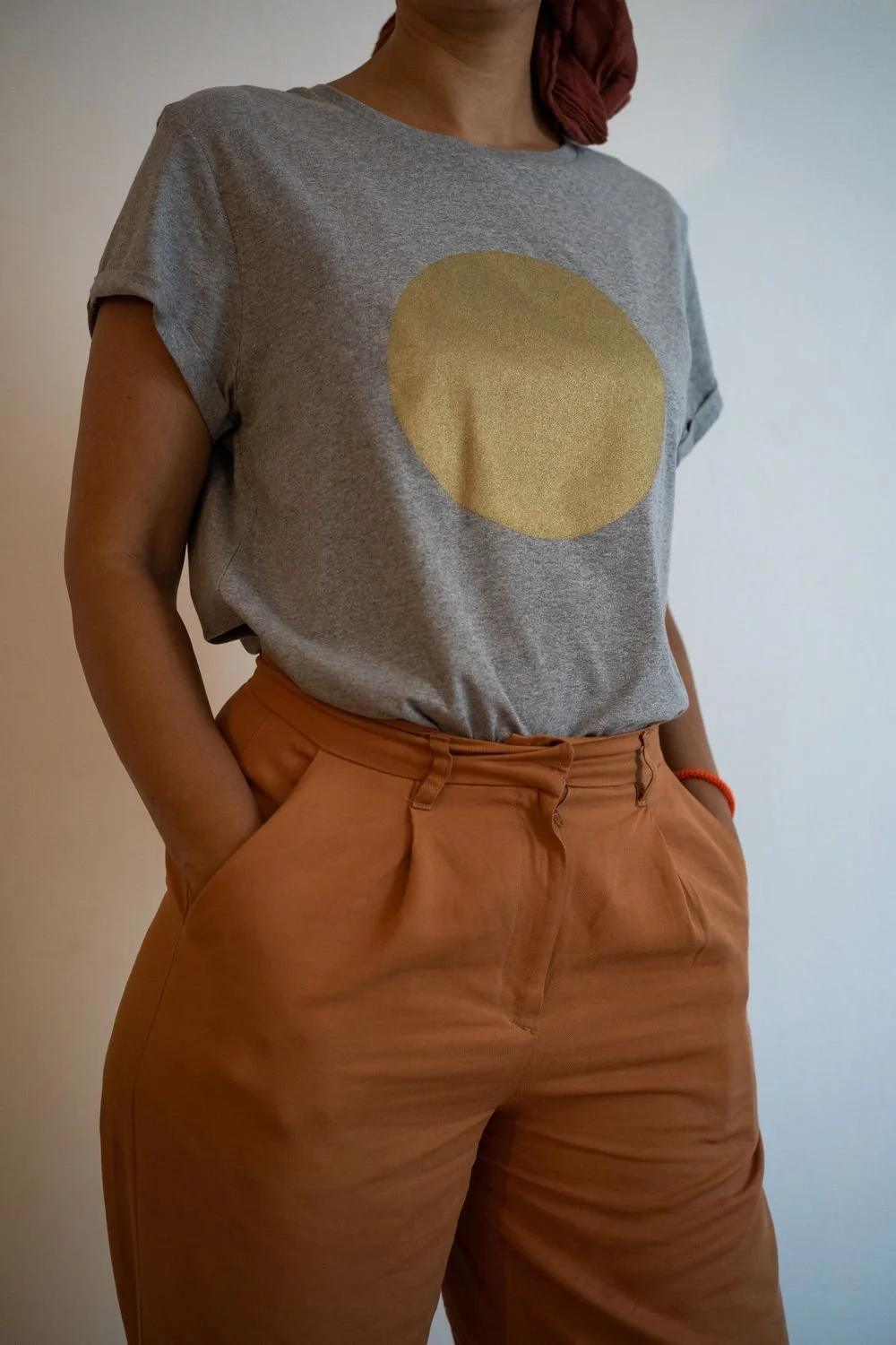 BE GOLDEN by The Lovers & Leaders, T-shirt - grau / Druck gold