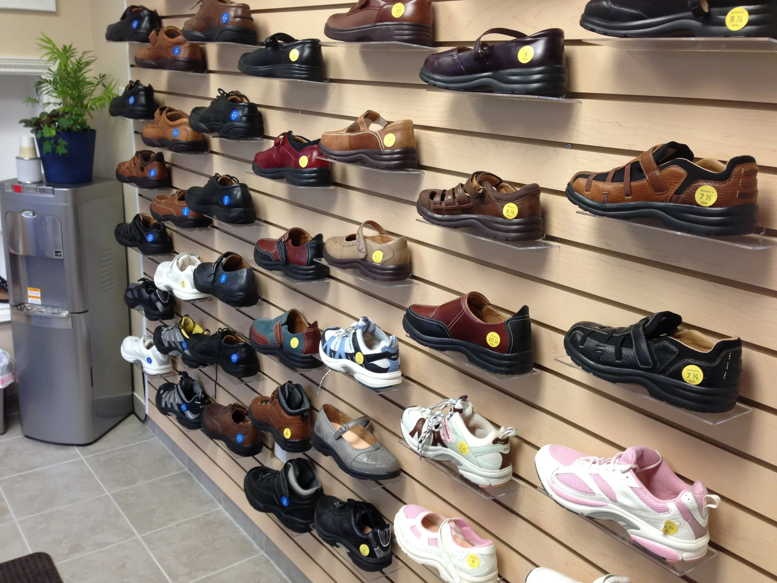 Orthopedic footwear fitting & custom orthotics — diabetic‑friendly shoes, gait support, heel & arch relief by registered chiropodist in St. Catharines, Canadian Foot Clinic & Orthotic Centre.