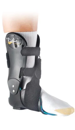 Richie Brace AFO restricted‑hinge arch suspender — ankle‑foot orthosis for drop‑foot support, gait stabilization and controlled motion; by Canadian Foot Clinic & Orthotic Centre, St. Catharines