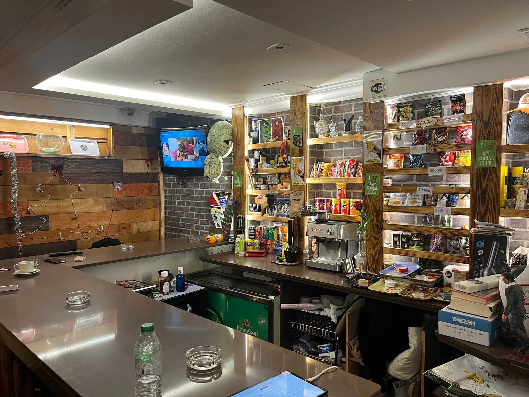 The Best Cannabis Club Guide in Madrid