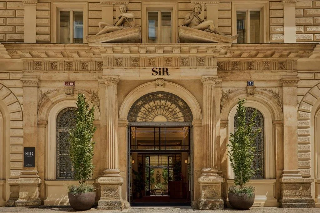 Historisch hotelgebouw Sir Prague – volledige pre-opening geleid door OpenYourHotel.