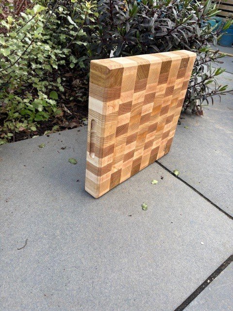 Endgrain Hardwood Chopping Board - 30x32x4.5 cm