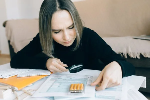 A Guide to Red Flags in Financial Statements When Buying a Business
