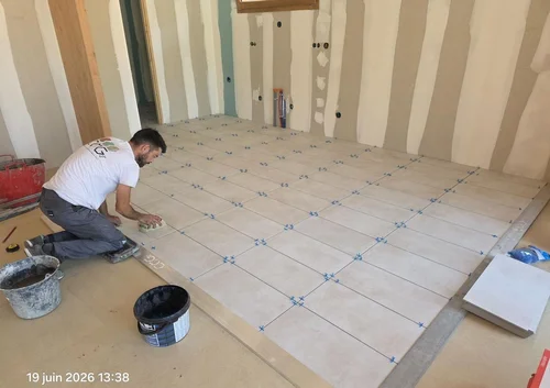 Pose de carrelage 30×60 — Quartier du Claps, Espinasses
