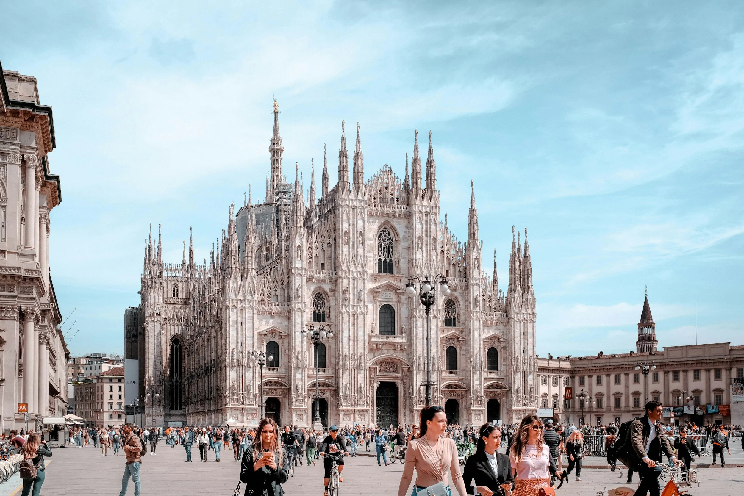 duomo in central milan