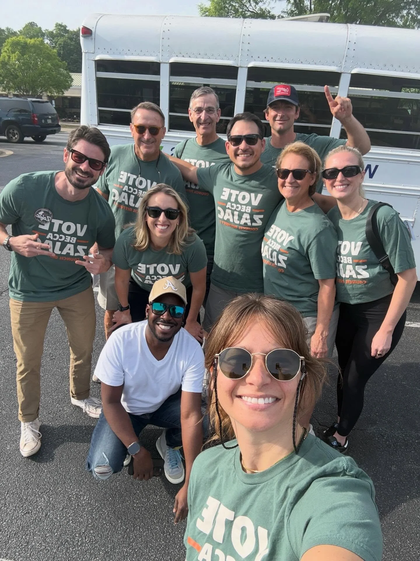 Proud of the ZAJAC for COLUMBUS team that continues to meet people where they are. 

This weekend we:

- Shared our campaign message in Spanish
- Helped a Deaf constituent register for an absentee ballot due to lack of transportation
- Talked with a 