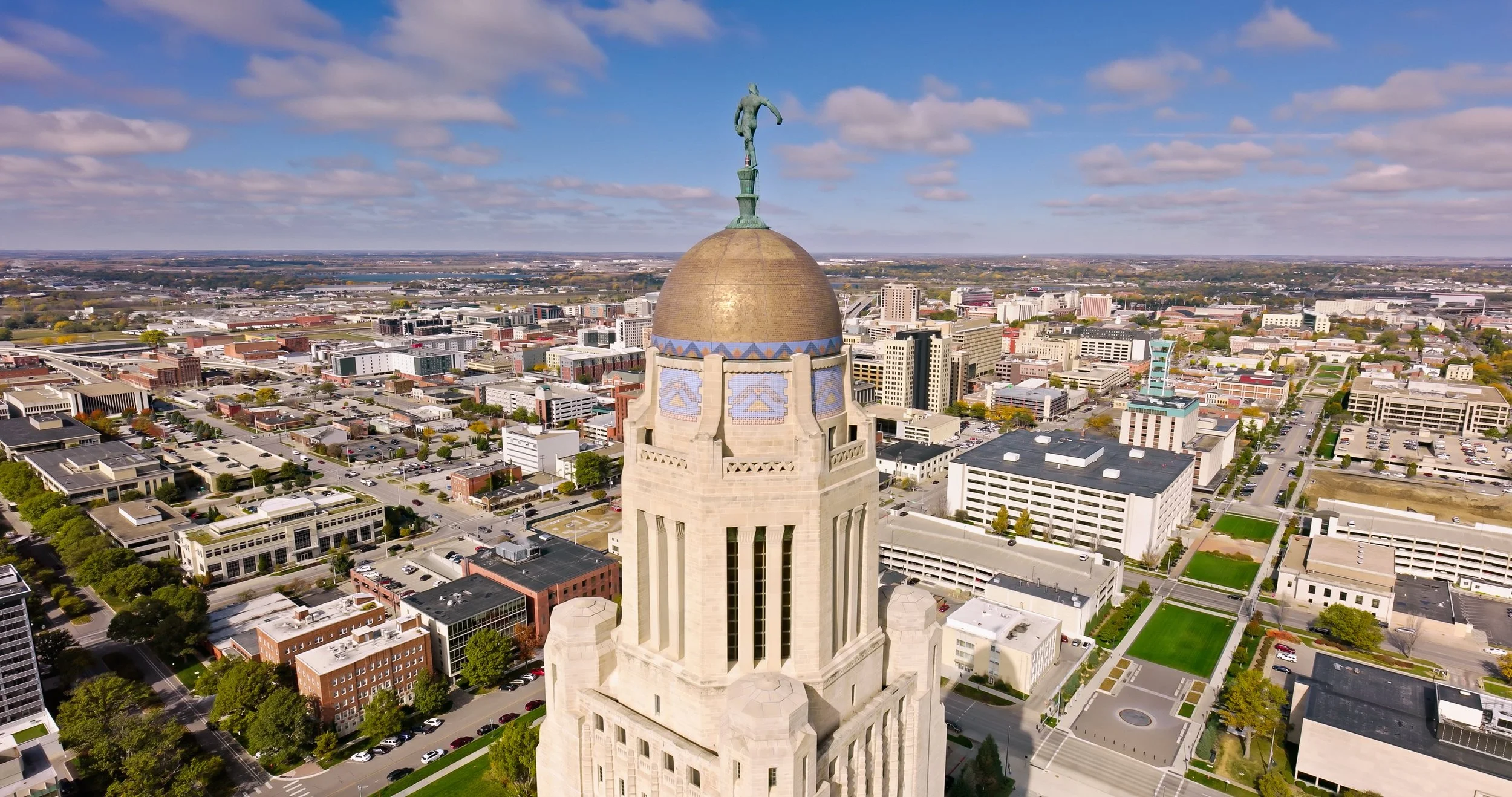 Legislature Enters Full-Day Debate as Budget Shortfall Deepens